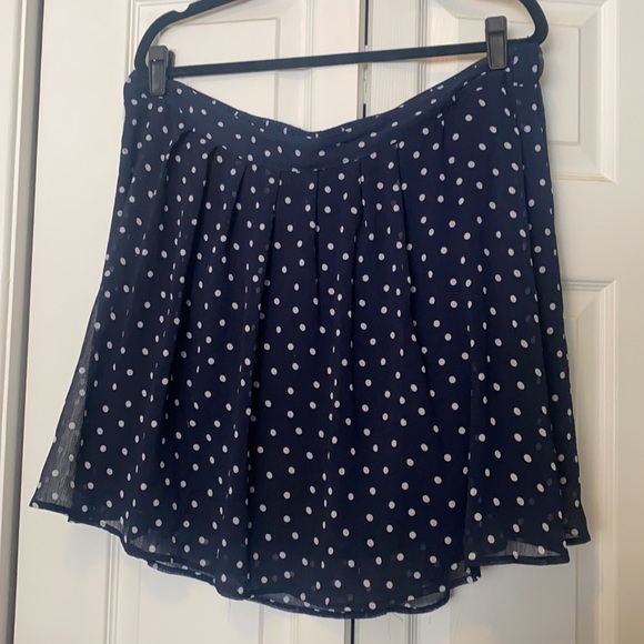 2 for 1 polka dot flowy skirts - Picture 4 of 6